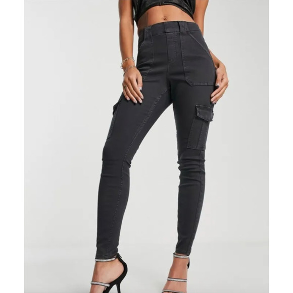 NWT Spanx Stretch Twill Ankle Cargo Pant Size XS Petite - Picture 3 of 13